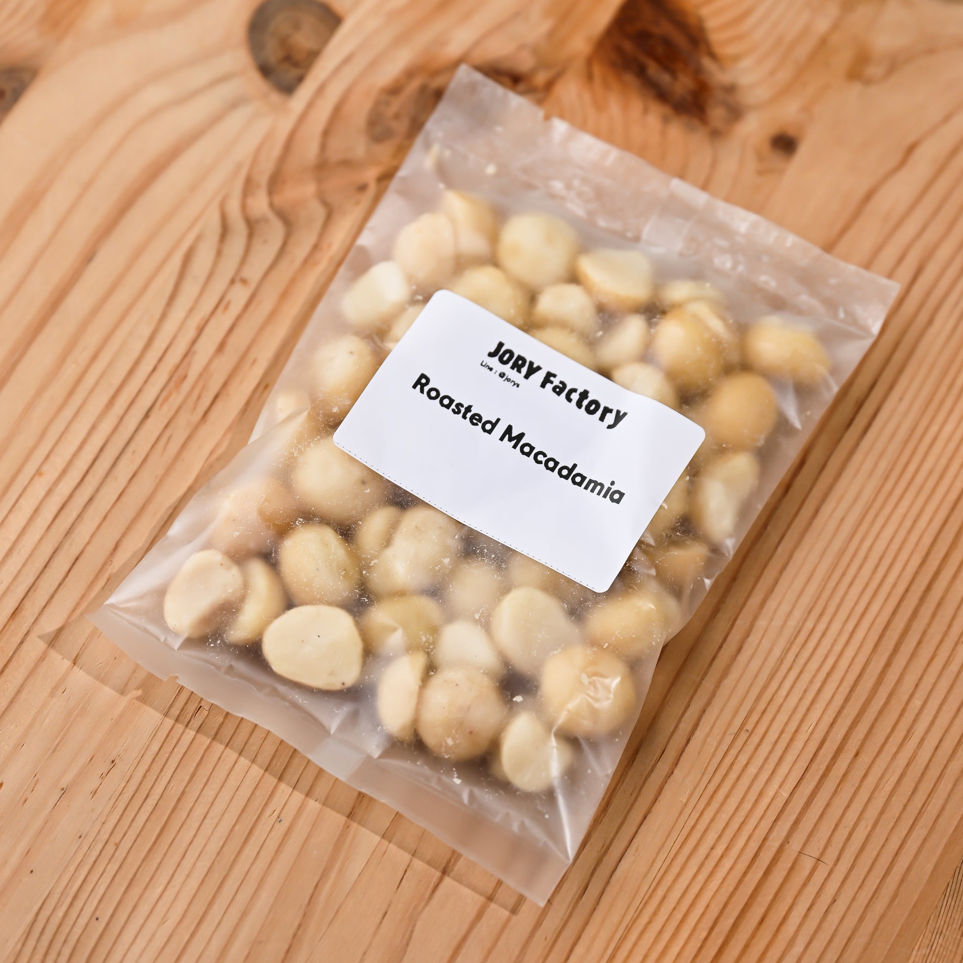 Roasted Macadamia